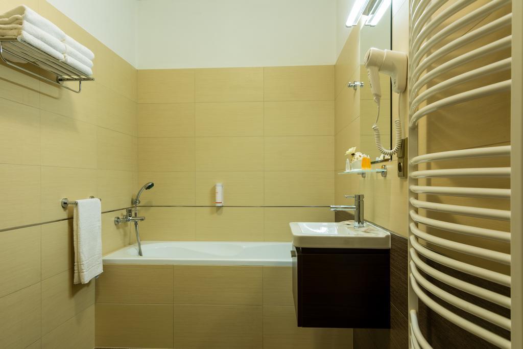 Hotel Luznice Plana nad Luznici Room photo